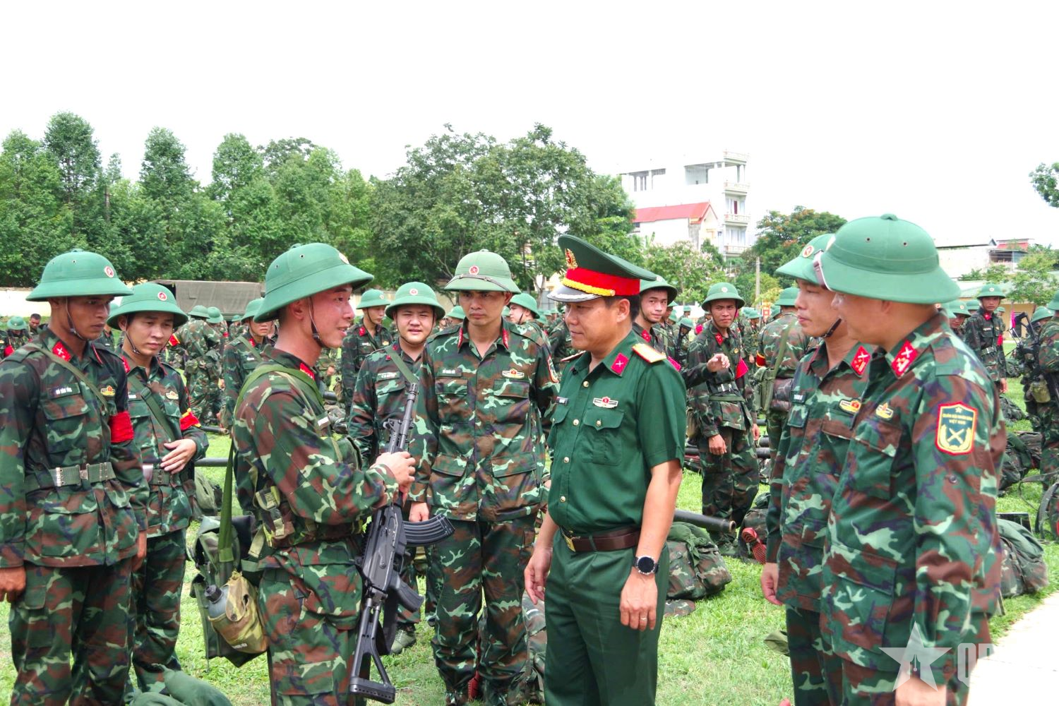 Sư đoàn 324 (Quân khu 4): Vui lễ an toàn, sẵn sàng chiến đấu cao